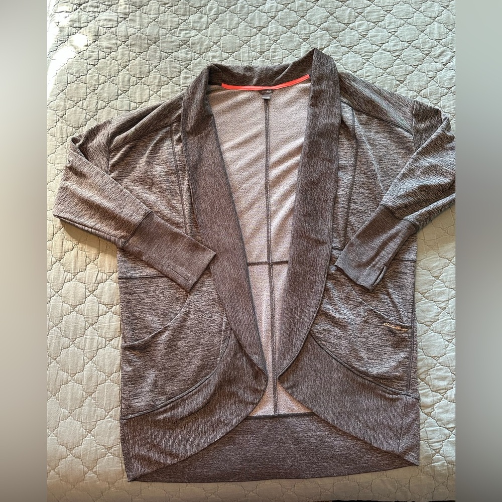 Eddie Bauer Women's cardigan in Gray